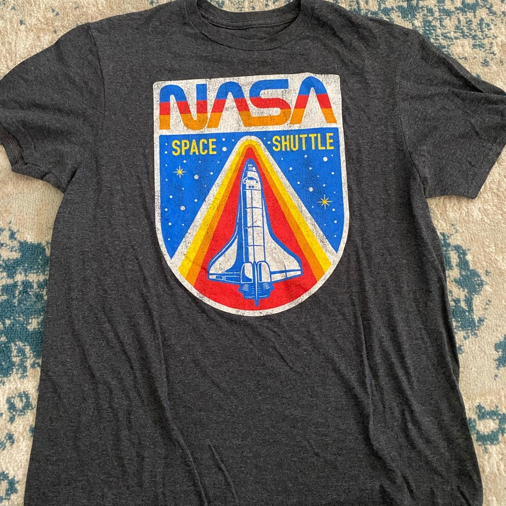 Grey Nasa graphic tee